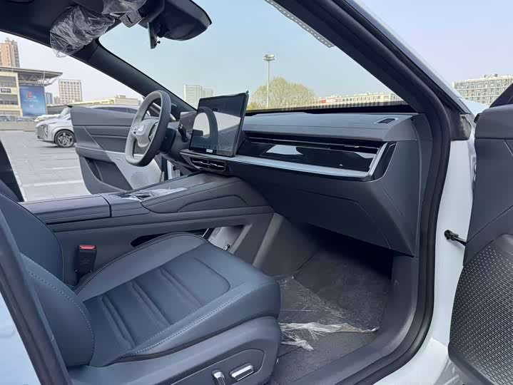 Фото 8 - Dongfeng Yipai eπ 007