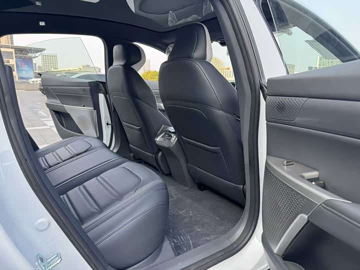 Фото 9 - Dongfeng Yipai eπ 007