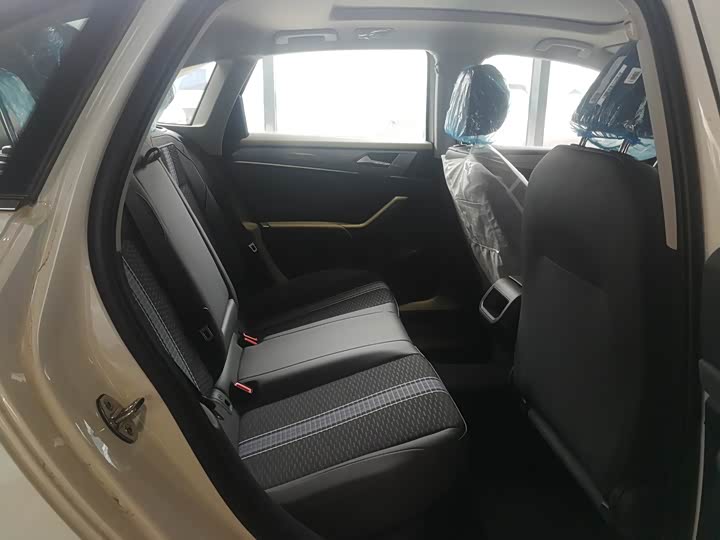 Фото 7 - Volkswagen Sagitar L