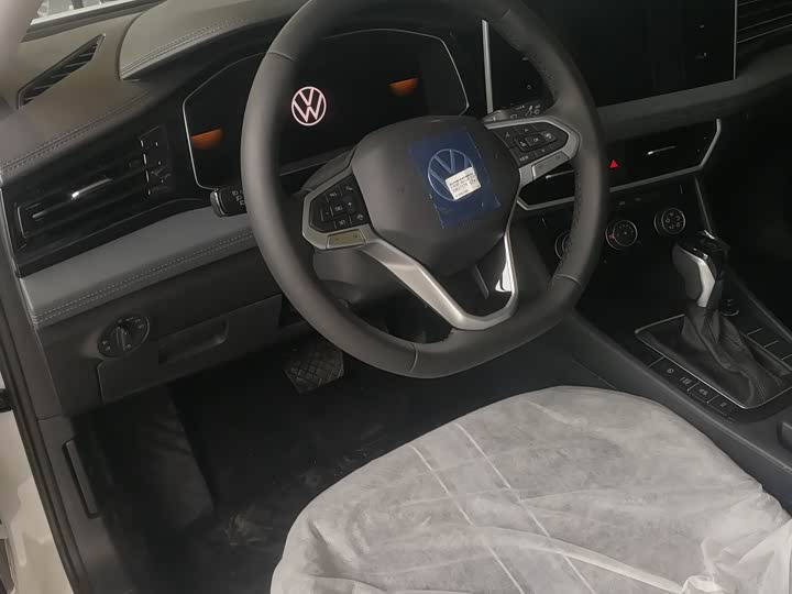 Фото 9 - Volkswagen Sagitar L