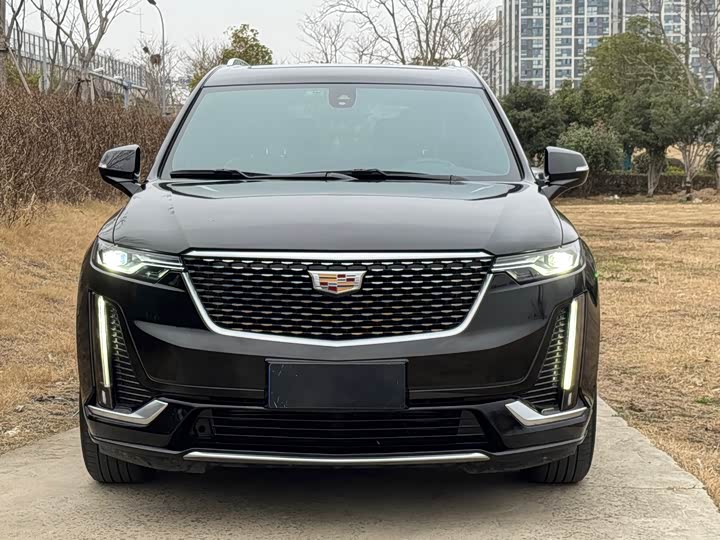 Фото 2 - Cadillac XT6