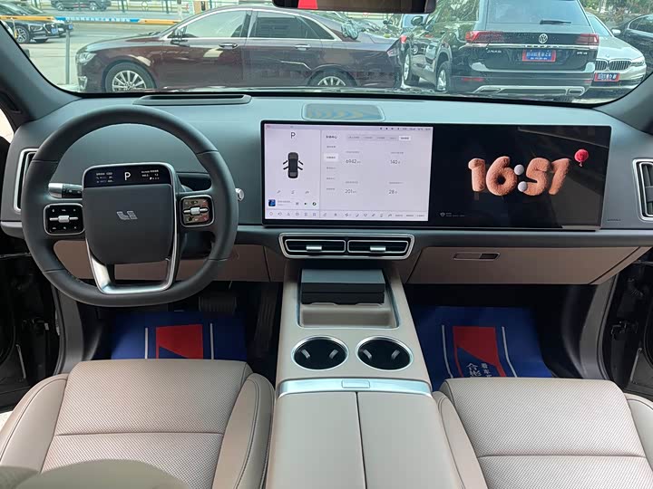 Photo 8 - LiXiang L6