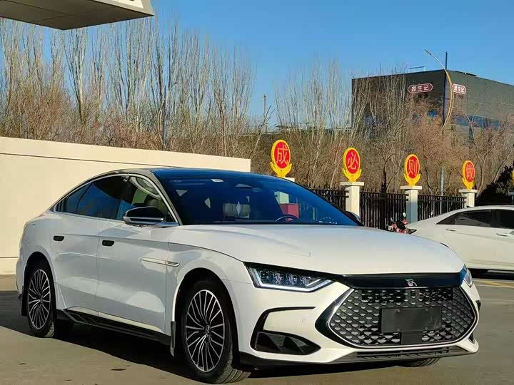 Фото 3 - BYD Han