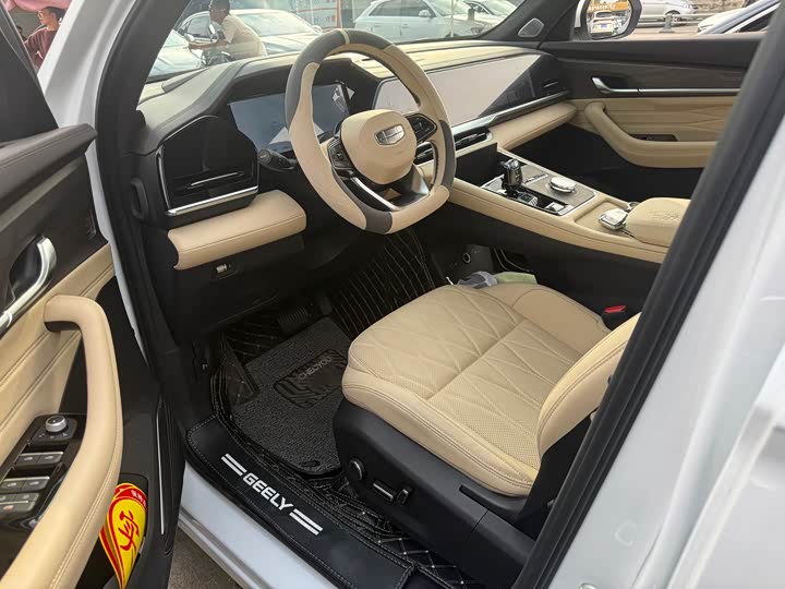 Photo 4 - Geely Monjaro