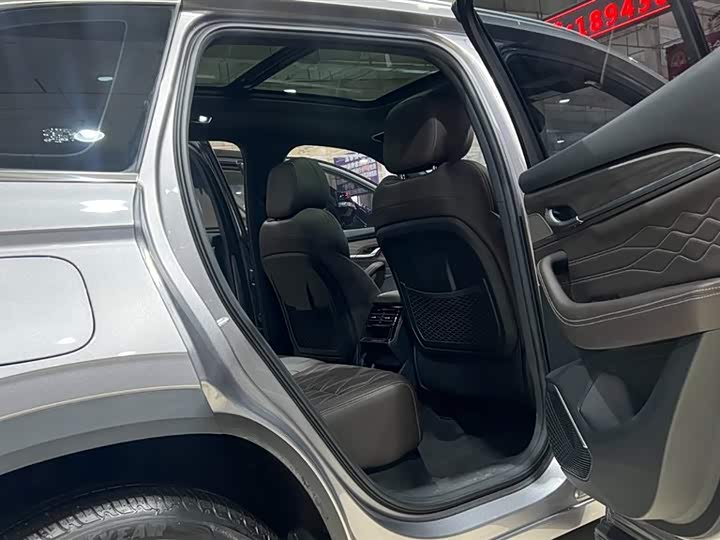 Photo 8 - Geely Monjaro