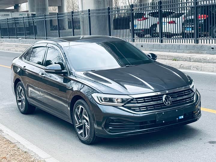 Фото 3 - Volkswagen Sagitar L