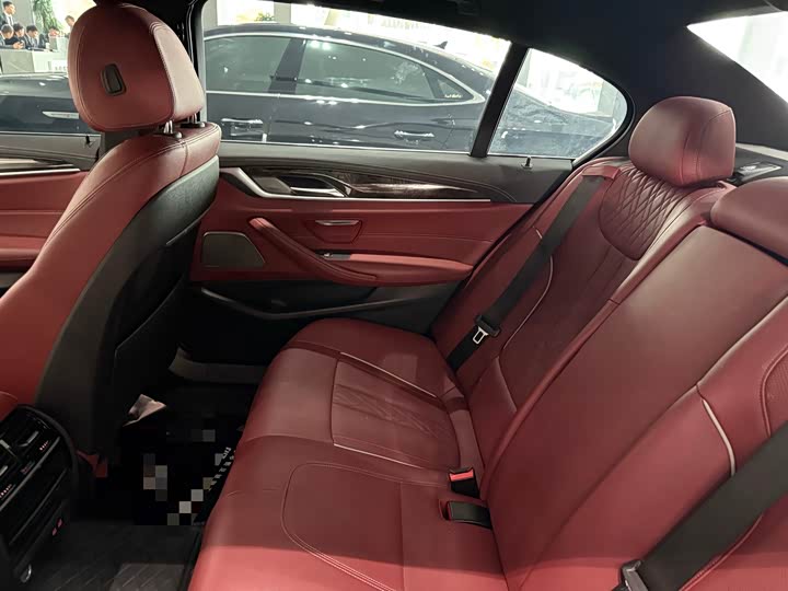 Фото 6 - BMW 5 Series