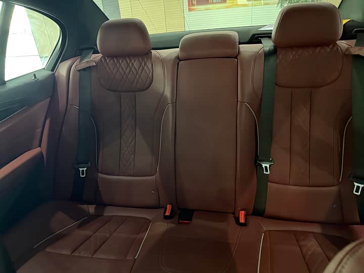 Фото 7 - BMW 5 Series