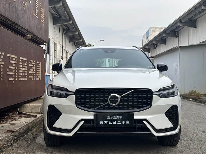 Фото 2 - Volvo XC60