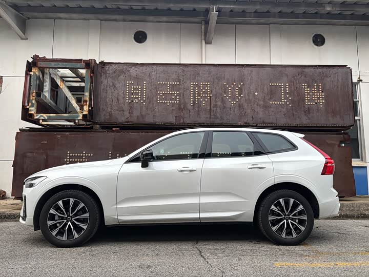 Фото 7 - Volvo XC60