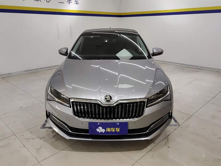 Фото 2 - Skoda Superb