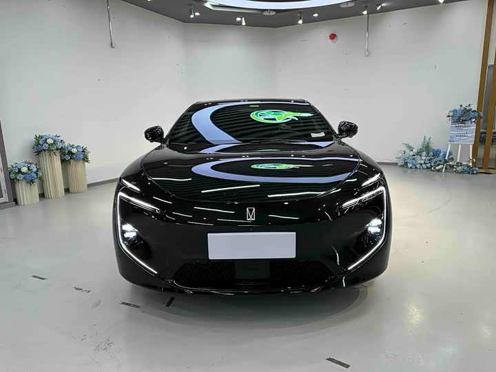 Фото 2 - Avatr 12