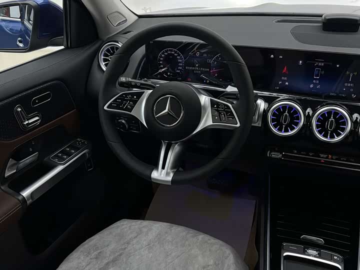 Фото 5 - Mercedes-Benz GLB-Class