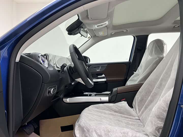 Фото 8 - Mercedes-Benz GLB-Class