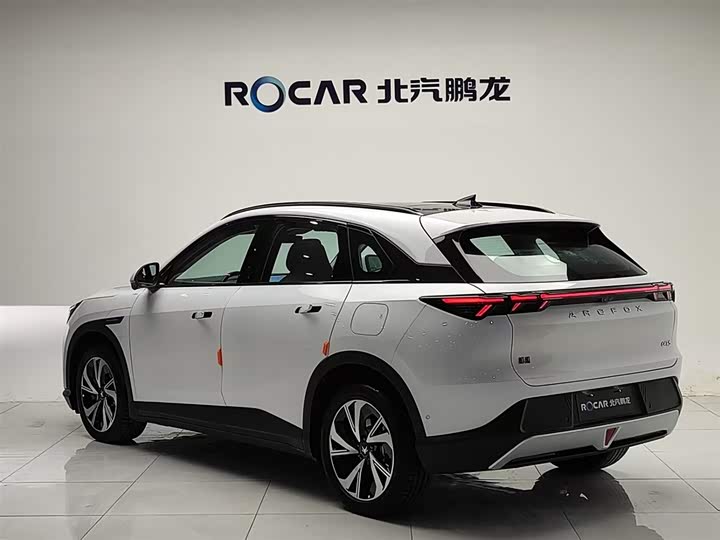 Фото 4 - BAIC Arcfox Alpha T5