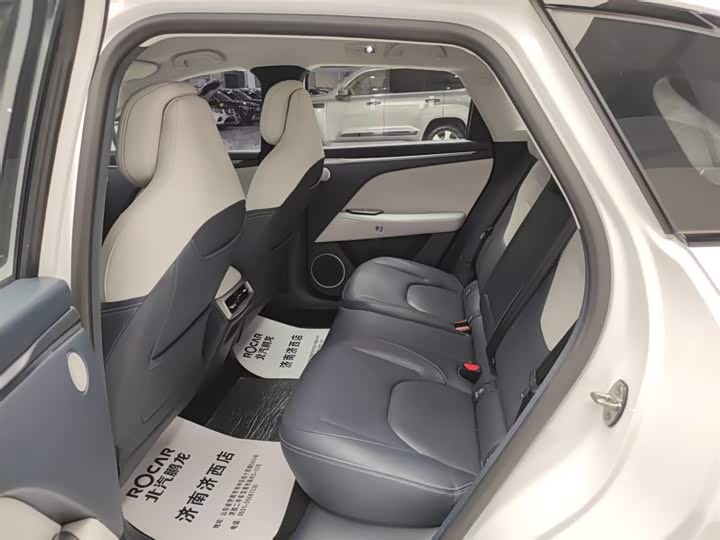 Фото 7 - BAIC Arcfox Alpha T5