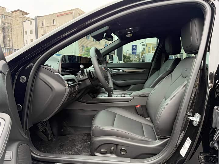 Фото 7 - Cadillac CT5