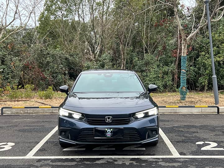 Фото 2 - Honda Civic