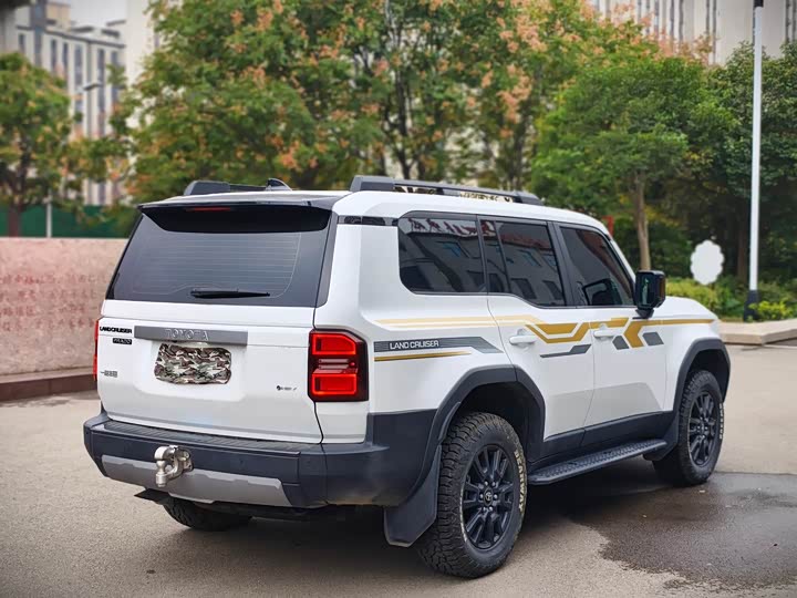 Фото 4 - Toyota Prado