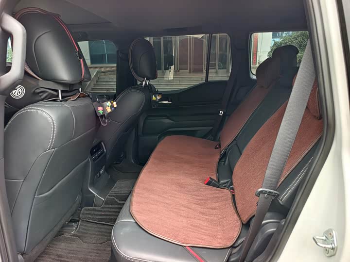 Фото 9 - Toyota Prado