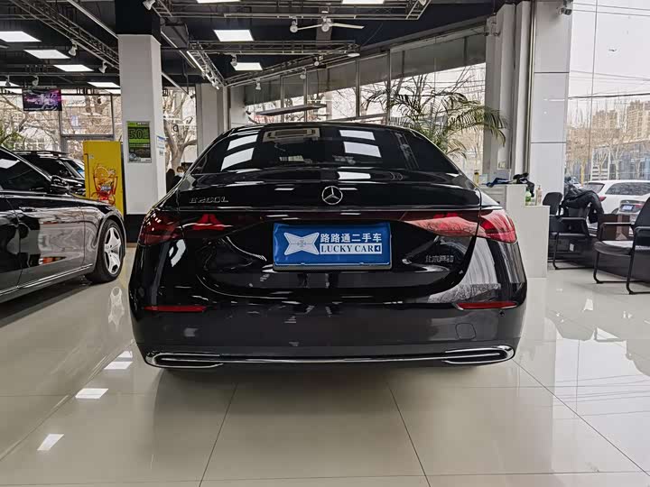 Photo 5 - Mercedes-Benz E-Class