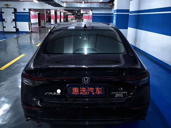 Фото 8 - Honda Accord