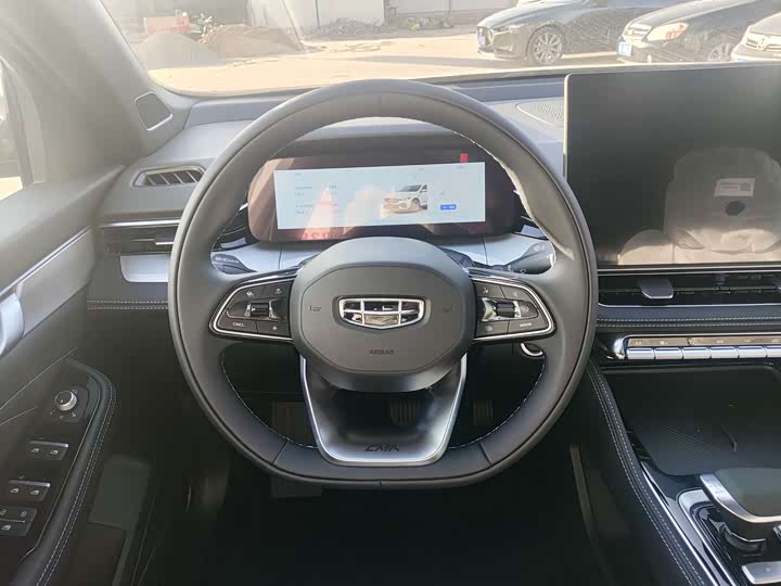 Фото 4 - Geely Preface