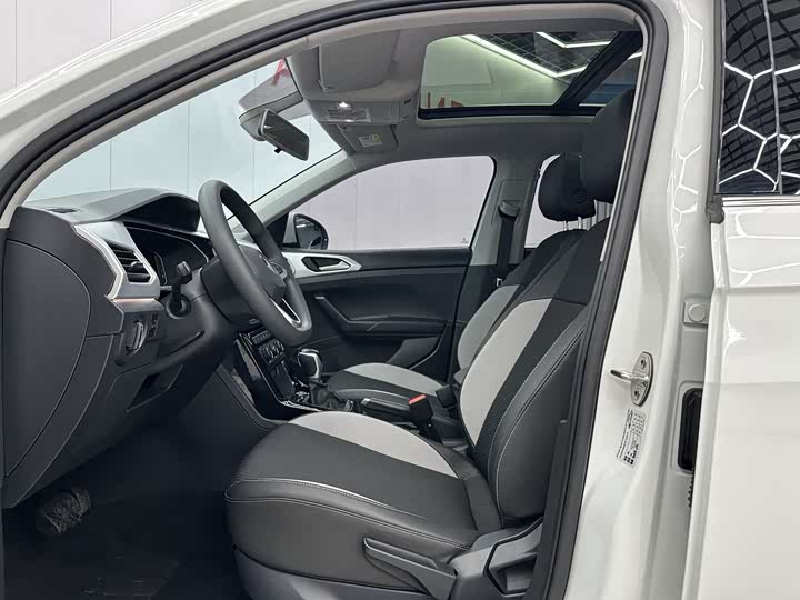 Фото 4 - Volkswagen Tacqua