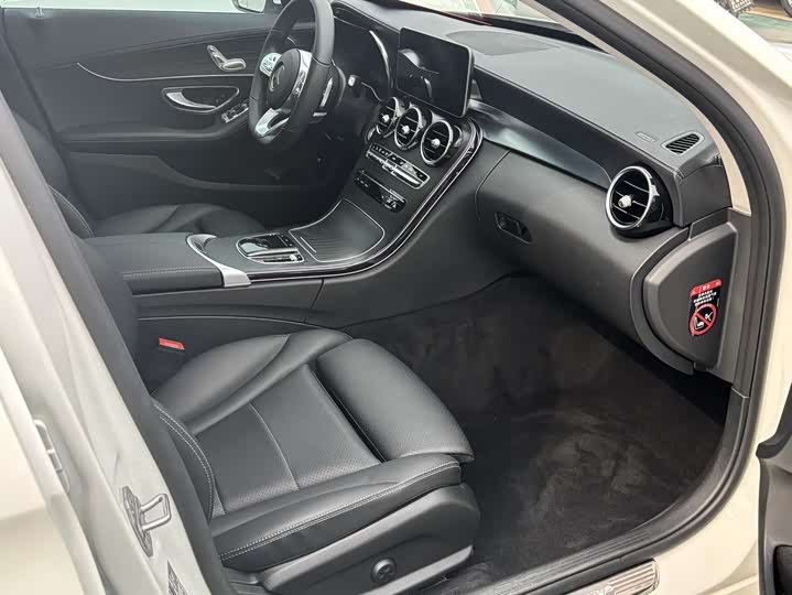 Фото 9 - Mercedes-Benz C-Class
