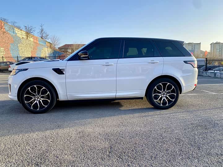 Фото 7 - Land Rover Range Rover Sport