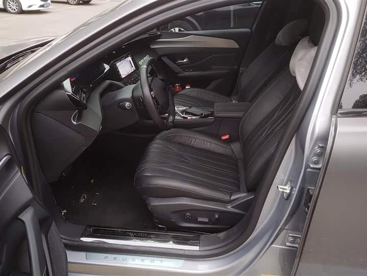 Фото 9 - Peugeot 408X