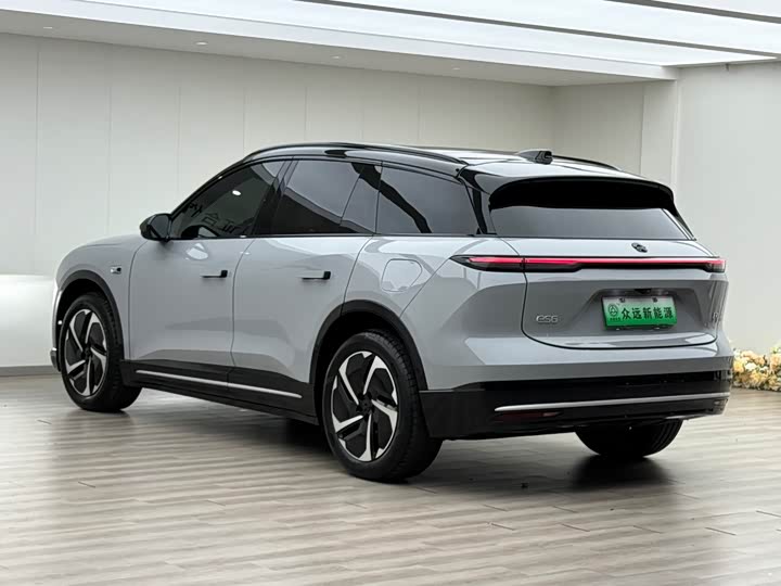 Фото 8 - Nio ES6