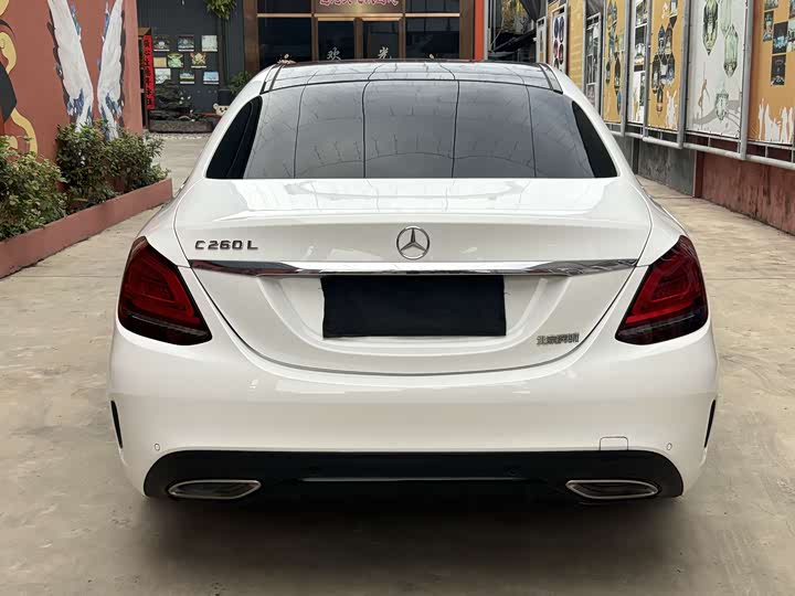 Фото 8 - Mercedes-Benz C-Class