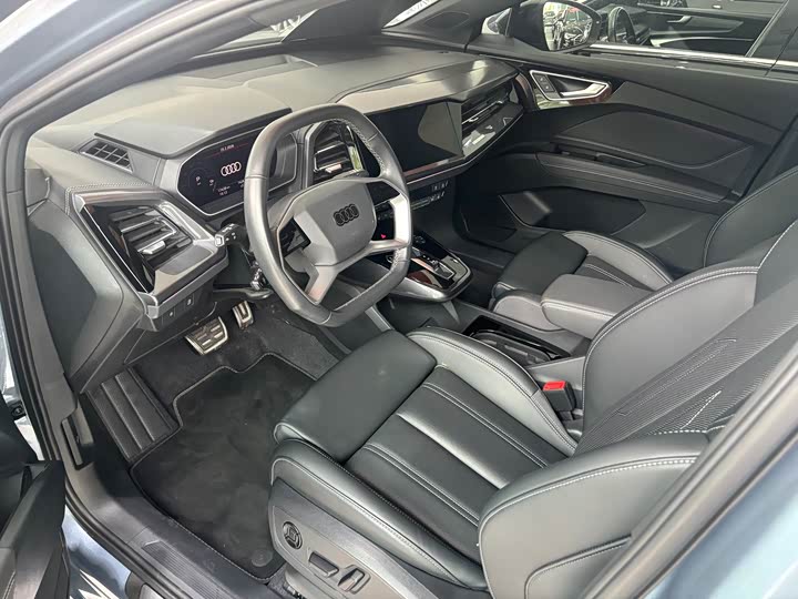 Фото 3 - Audi Q4 e-tron