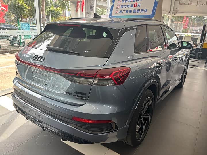 Фото 6 - Audi Q4 e-tron