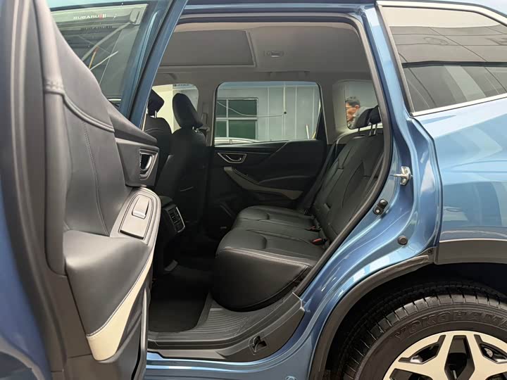 Фото 6 - Subaru Forester