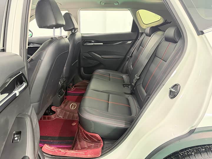 Фото 7 - Kia KX3