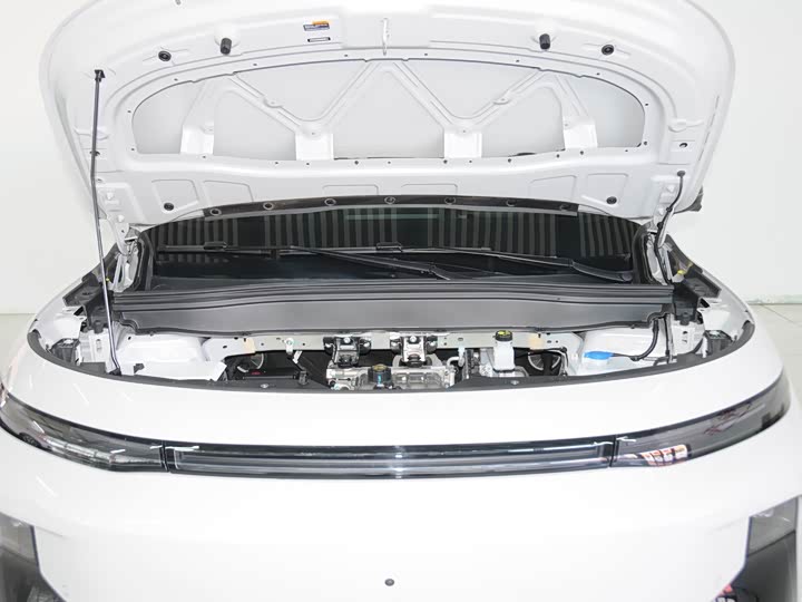 Фото 6 - Leapmotor B10