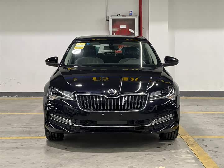 Фото 2 - Skoda Superb