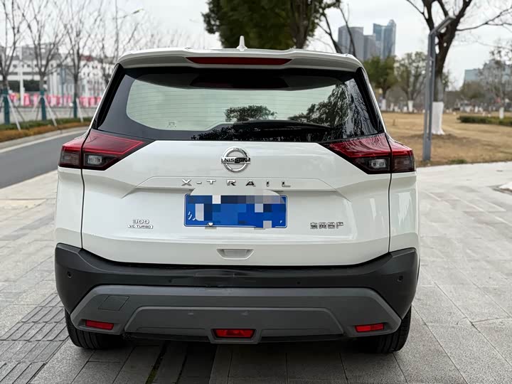 Фото 5 - Nissan X-Trail