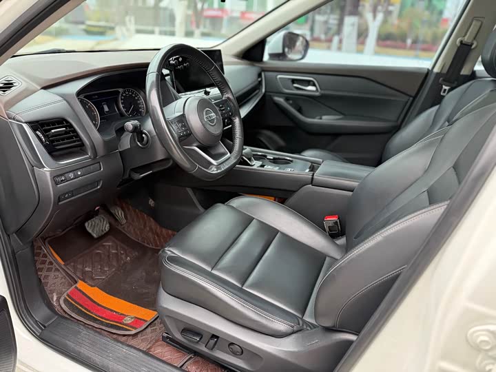 Фото 6 - Nissan X-Trail