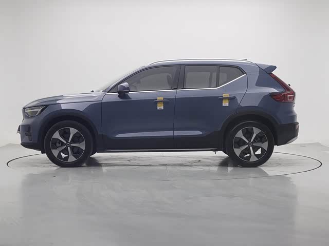 Photo 4 - Volvo XC40