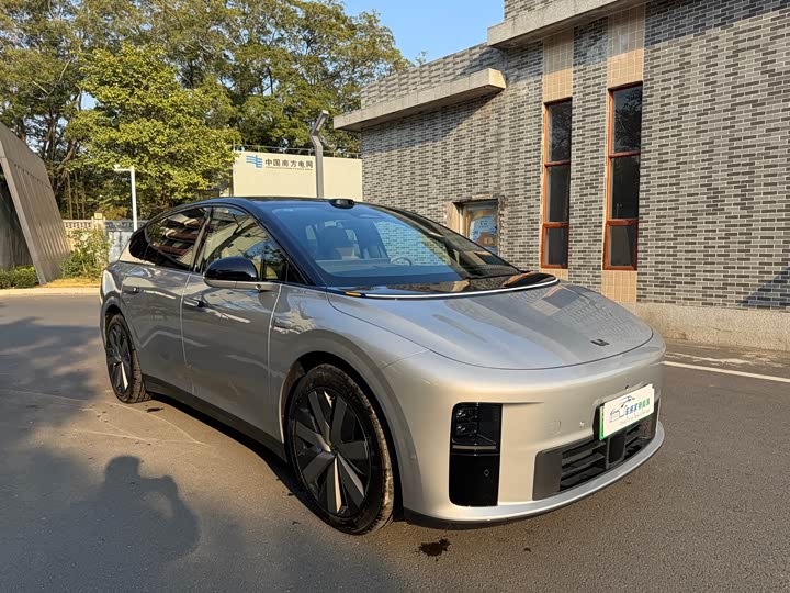 Фото 3 - LiXiang i6