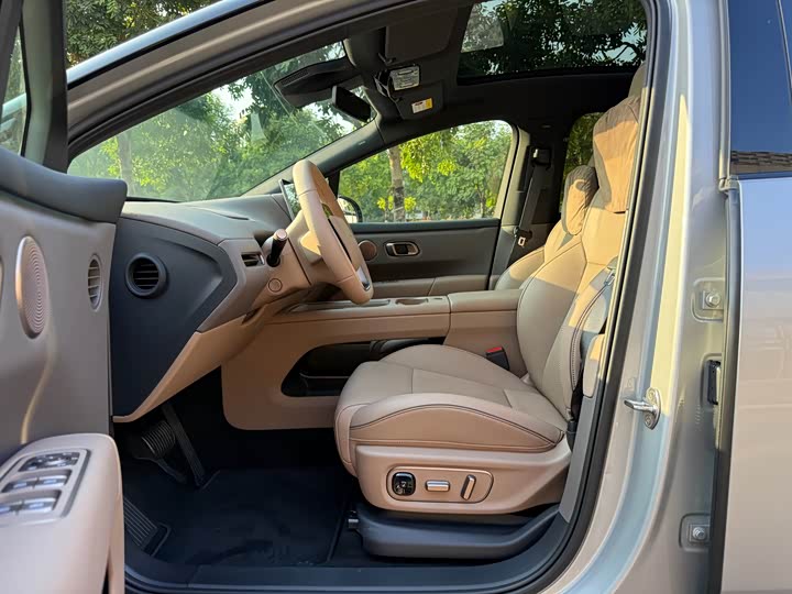 Фото 8 - LiXiang i6