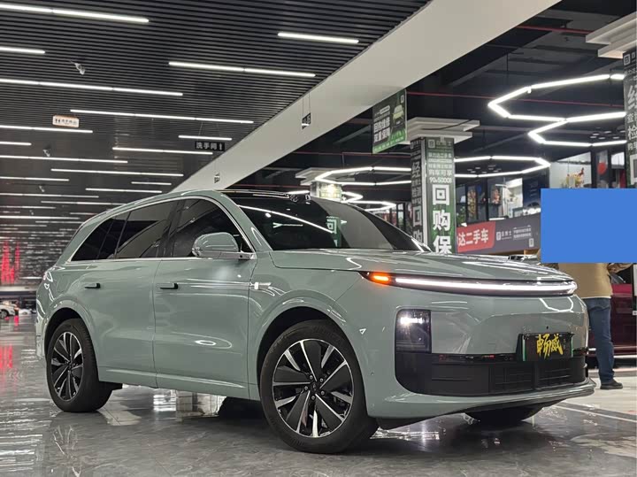 Photo 3 - LiXiang L6