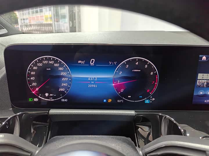 Photo 4 - Mercedes-Benz GLA-Class