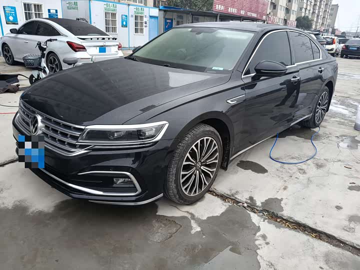 Фото 1 - Volkswagen Phideon