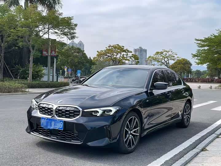 Photo 1 - BMW 3 Series