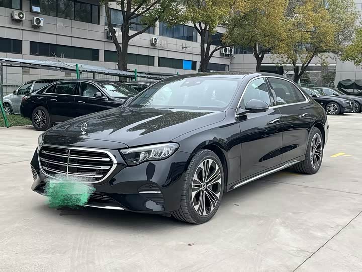 Фото 1 - Mercedes-Benz E-Class Hybrid