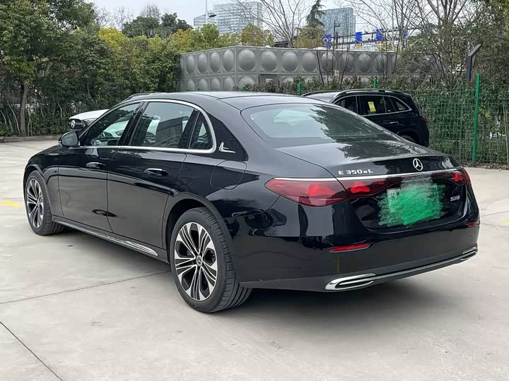 Фото 3 - Mercedes-Benz E-Class Hybrid